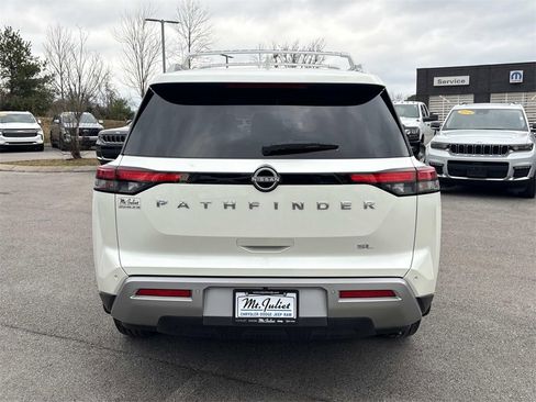 Used 2023 Nissan Pathfinder SL image 8