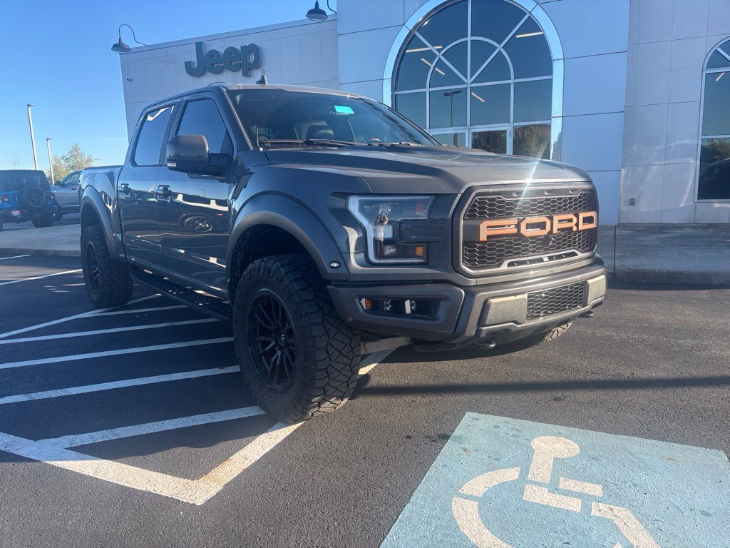 Used 2020 Ford F150 Raptor w/ Equipment Group 802A Luxury AWD/4WD image 3