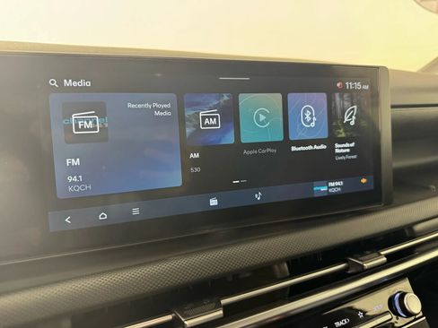 Used 2025 Hyundai Santa Cruz SE AWD/4WD image 18