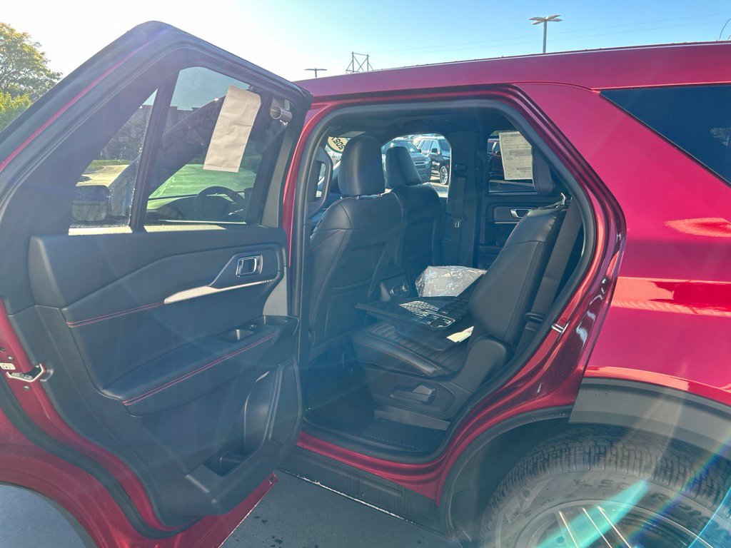 New 2027 Ford Explorer ST-Line w/ Premium Package AWD/4WD image 19