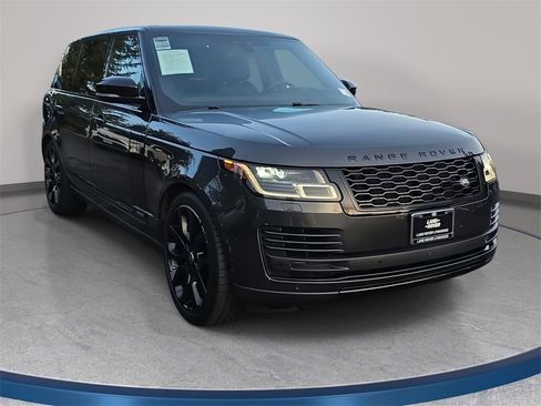 Used 2020 Land Rover Range Rover Long Wheelbase HSE image 4