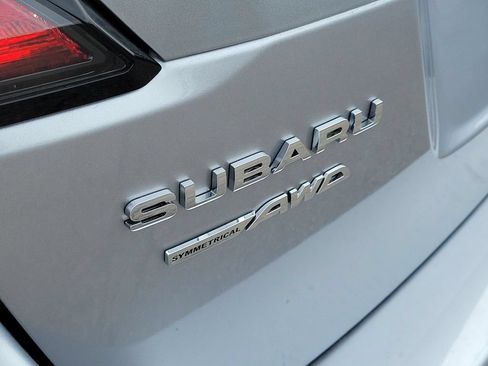 Used 2025 Subaru Outback Premium AWD/4WD image 5