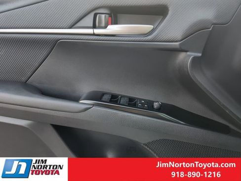 Used 2025 Toyota Camry SE FWD image 23