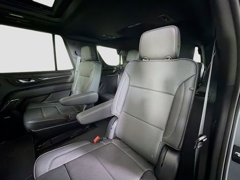 Used 2024 GMC Yukon Denali AWD/4WD image 25