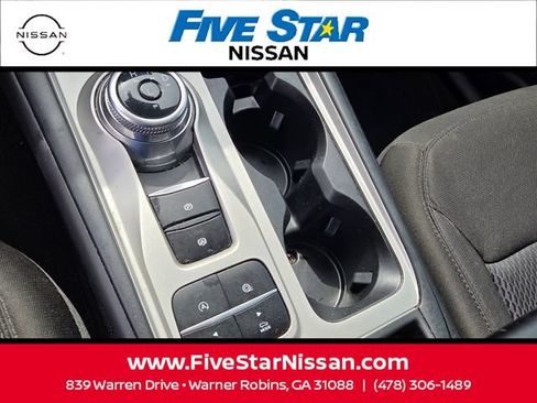 Used 2023 Ford Explorer XLT RWD image 23