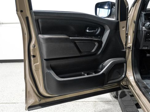 Used 2021 Nissan Titan PRO-4X w/ Off Road Protection Package image 41