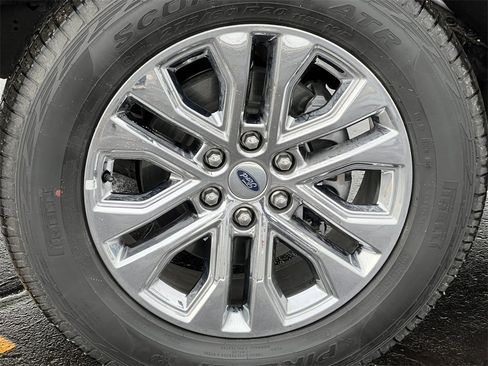 Used 2025 Ford F150 XLT w/ Equipment Group 302A MID image 6