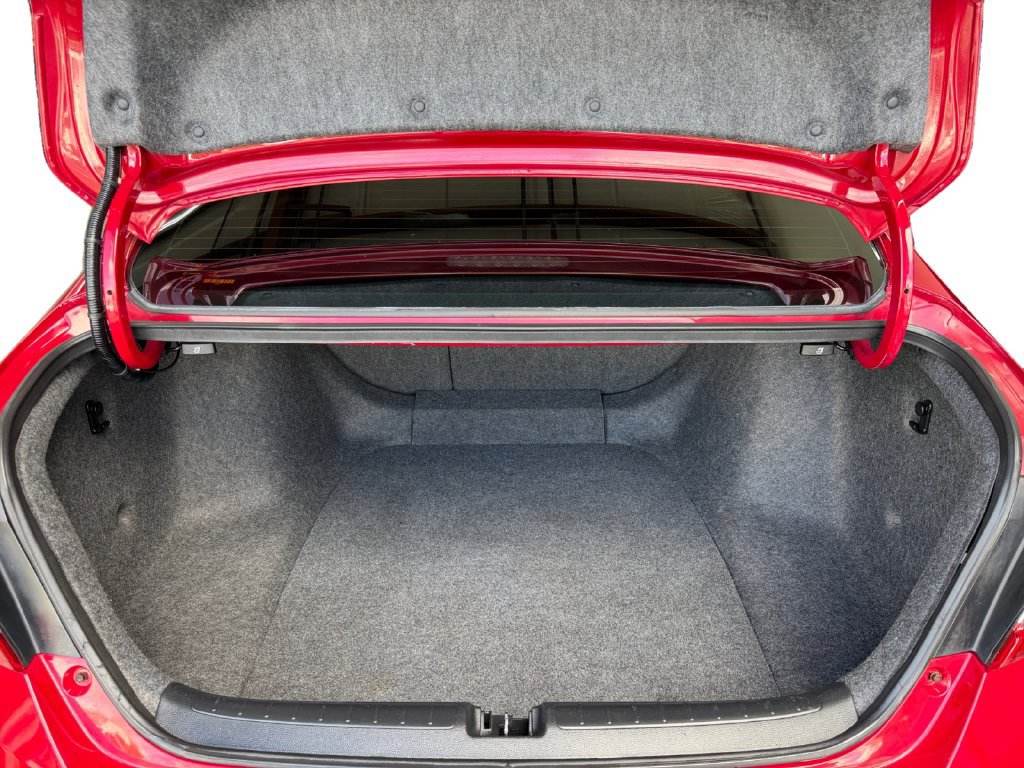 Used 2018 Honda Accord Sport image 19