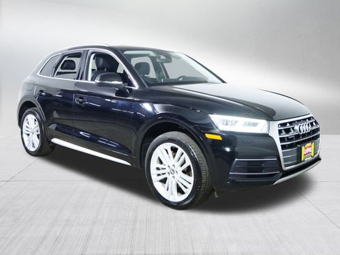 Used 2019 Audi Q5 2.0T Premium Plus w/ Premium Plus Package image 1