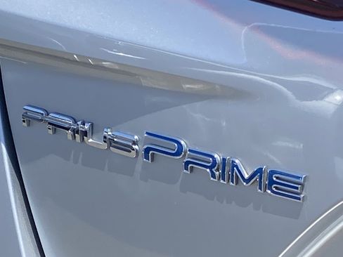 Used 2017 Toyota Prius Prime Premium w/ Carpet Mat Package FWD image 5