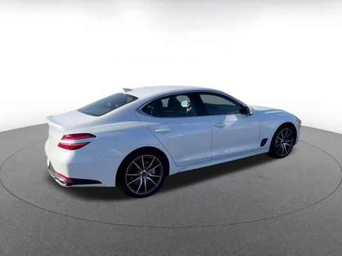 Used 2025 Genesis G70 2.5T image 12