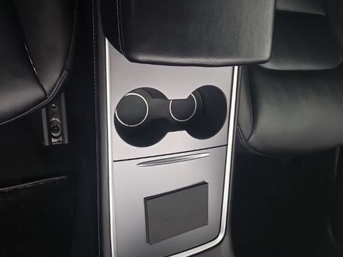 Used 2021 Tesla Model 3 Long Range image 46