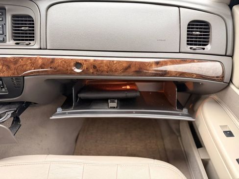 Used 2010 Mercury Grand Marquis LS image 38