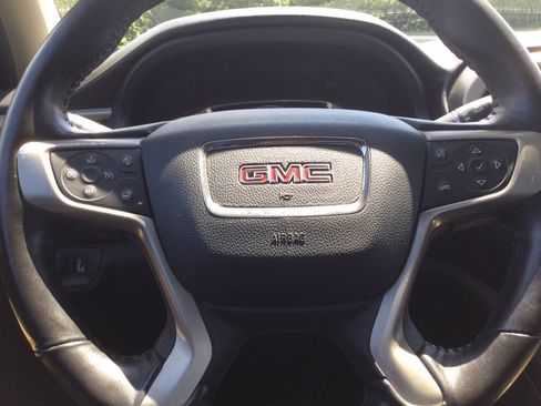 Used 2017 GMC Acadia Denali w/ Technology Package AWD/4WD image 34