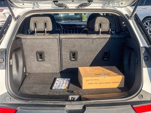 Certified 2022 Chevrolet Bolt EUV LT image 54