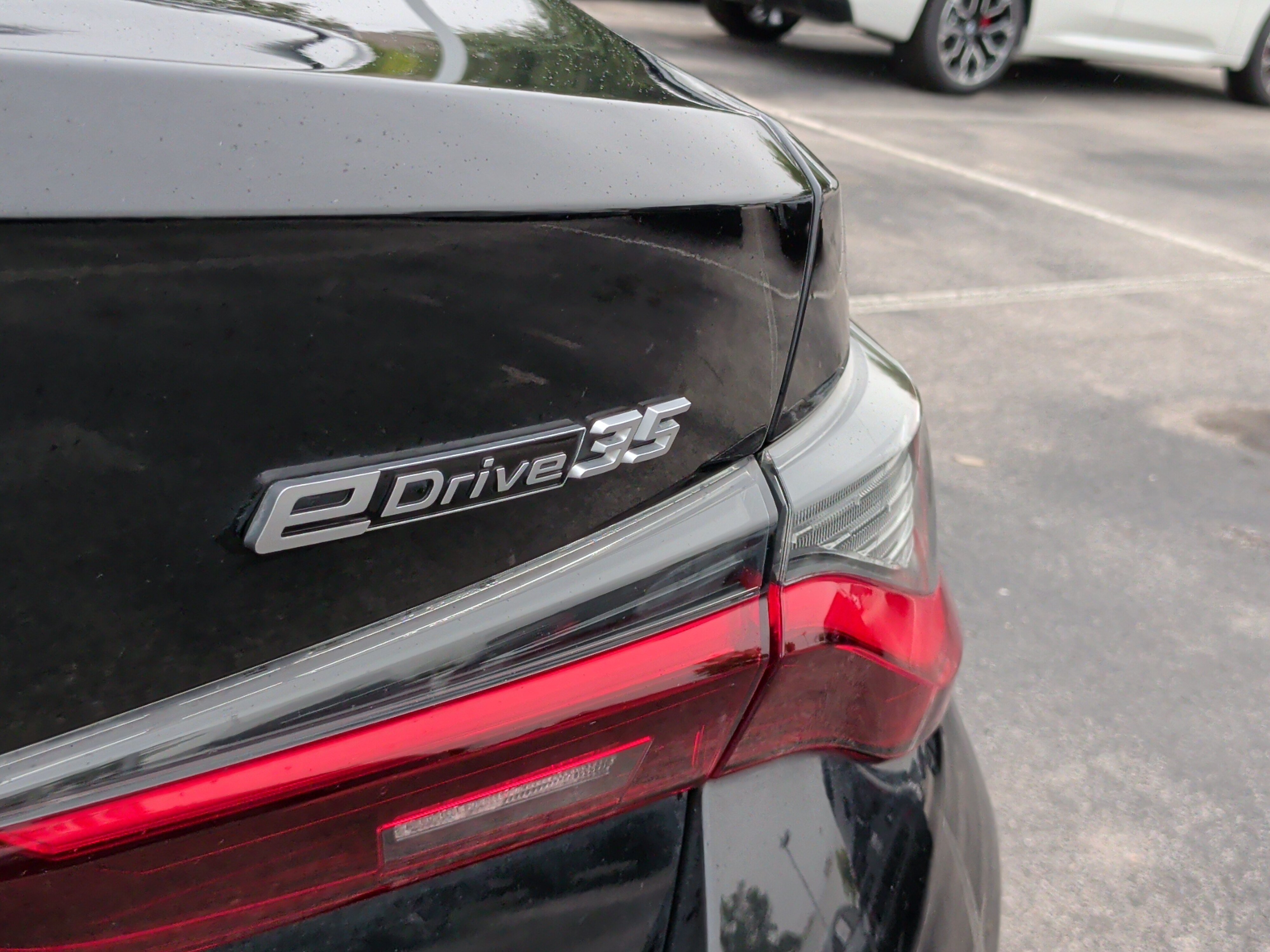 Used 2023 BMW i4 eDrive35 w/ Premium Package RWD image 12