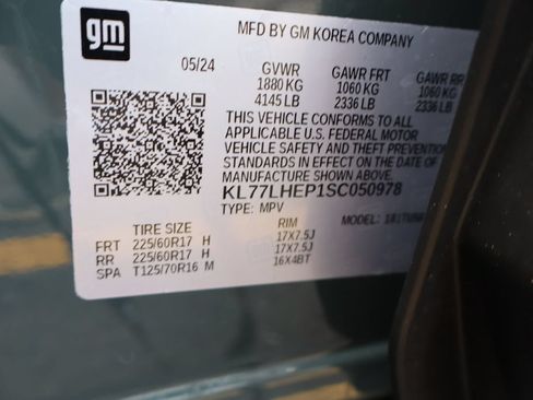 Used 2025 Chevrolet Trax LT w/ Driver Confidence Package FWD image 42