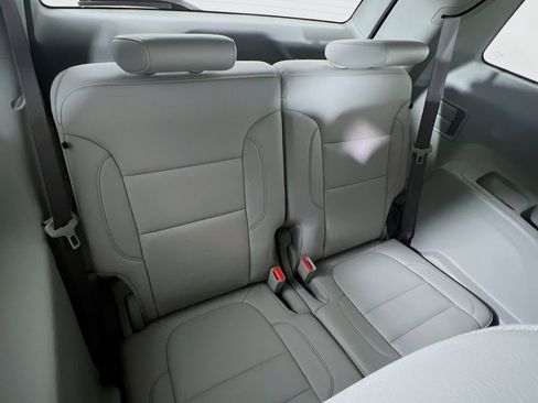 Used 2023 GMC Acadia SLT image 27