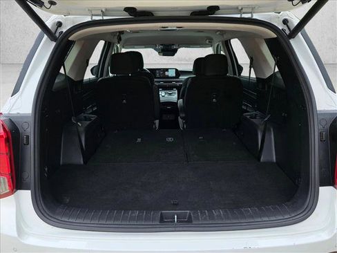 Used 2025 Hyundai Palisade SEL FWD image 19