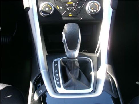 Used 2014 Ford Fusion SE w/ Equipment Group 201A image 23