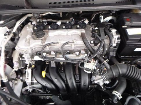 Used 2021 Toyota Corolla LE image 20