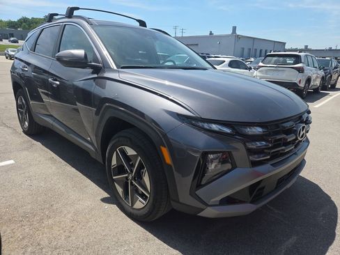 Certified 2025 Hyundai Tucson SEL AWD/4WD image 1
