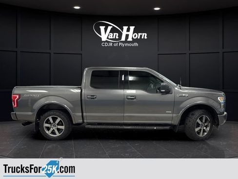 Used 2017 Ford F150 XLT w/ Equipment Group 302A Luxury AWD/4WD image 9