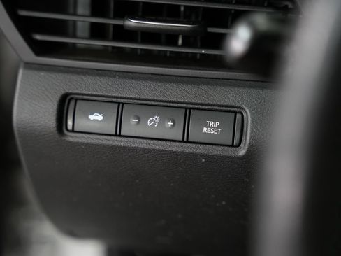 Used 2021 Nissan Altima 2.5 SV FWD image 42