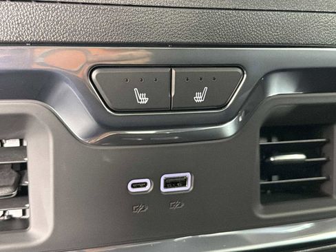 New 2026 GMC Sierra 1500 SLT w/ SLT Premium Plus Package image 29