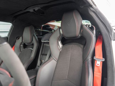 Used 2024 Chevrolet Corvette Z06 w/ Stealth Interior Trim Package RWD image 11