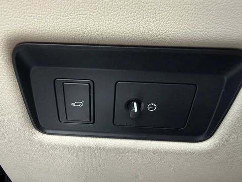 Used 2018 Land Rover Range Rover HSE AWD/4WD image 36