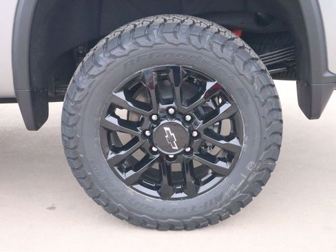 New 2026 Chevrolet Silverado 2500 LTZ w/ LTZ Plus Package AWD/4WD image 19