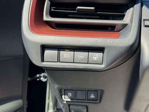 Used 2024 Toyota Prius Prime FWD image 23