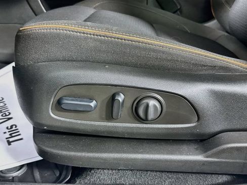 Used 2023 GMC Acadia AT4 AWD/4WD image 24