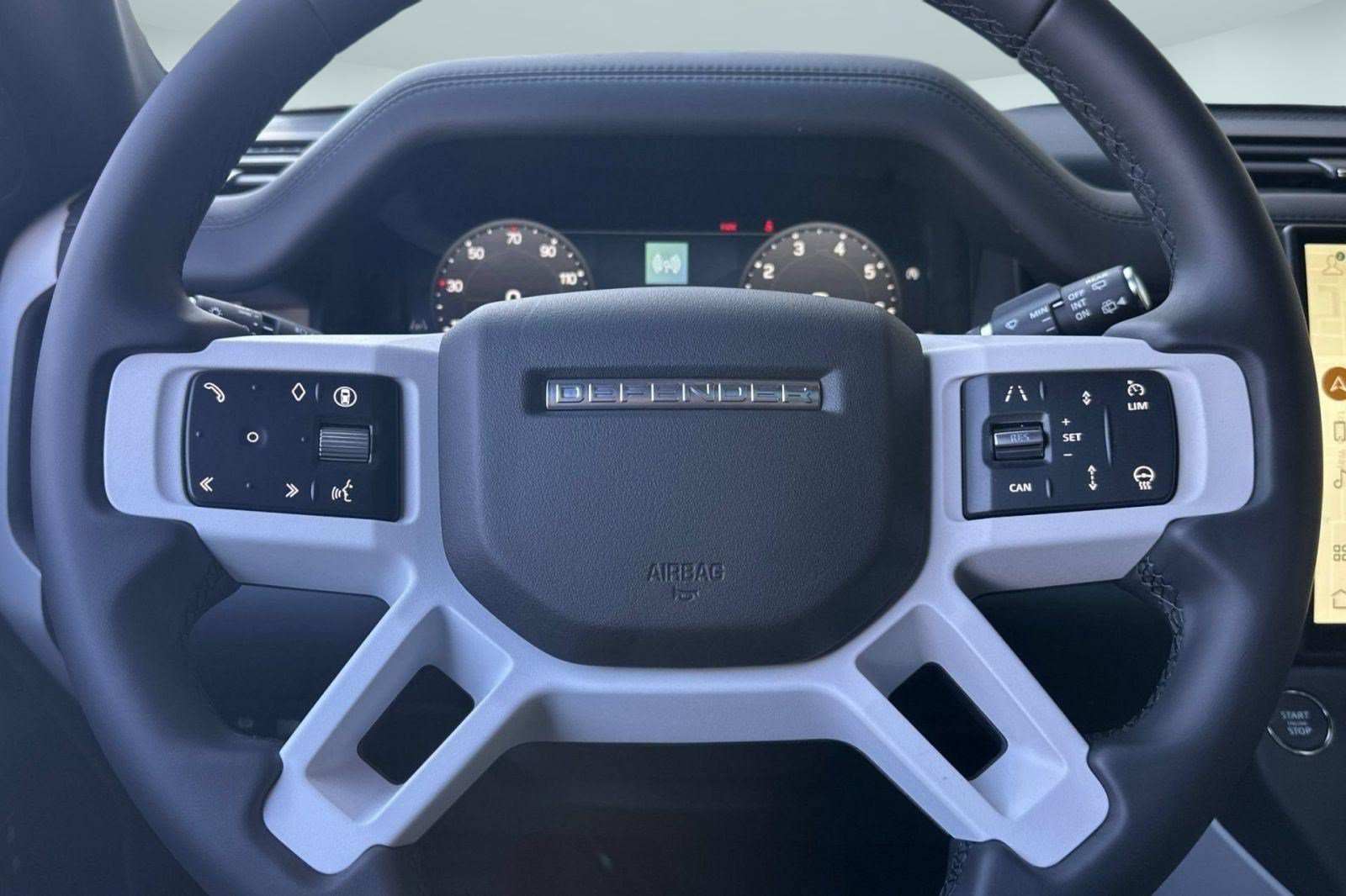 New 2026 Land Rover Defender 130 X-Dynamic SE AWD/4WD image 8