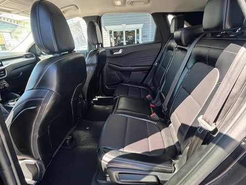 Used 2024 Ford Escape Platinum AWD/4WD image 23