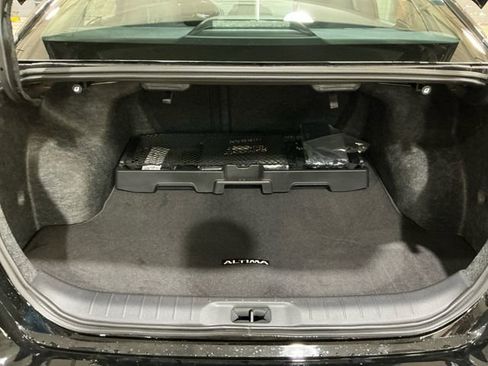 New 2025 Nissan Altima 2.5 SV image 17