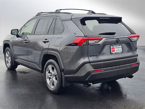 Used 2025 Toyota RAV4 XLE image 3