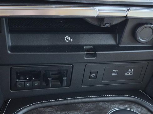 Used 2021 Nissan Armada Platinum w/ Captain's Chairs Package image 45