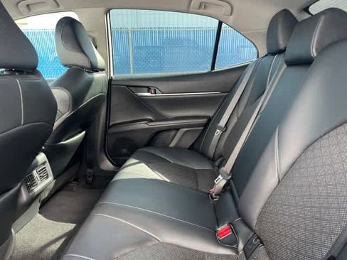 Used 2022 Toyota Camry XSE image 18