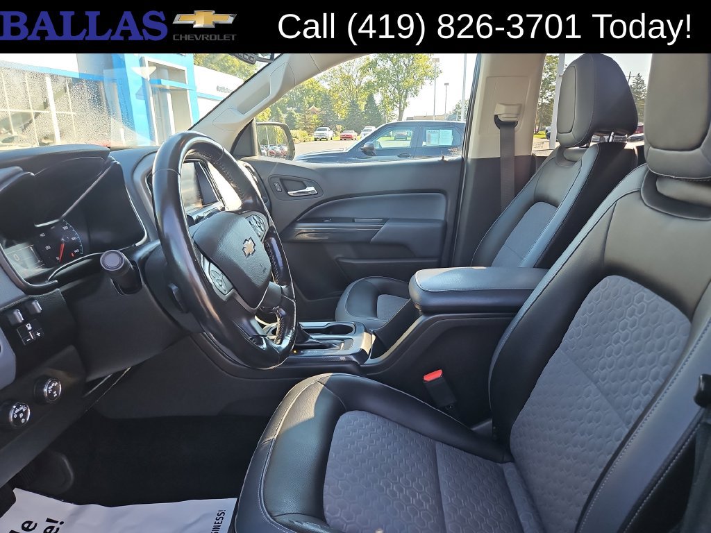 Used 2017 Chevrolet Colorado Z71 AWD/4WD image 9