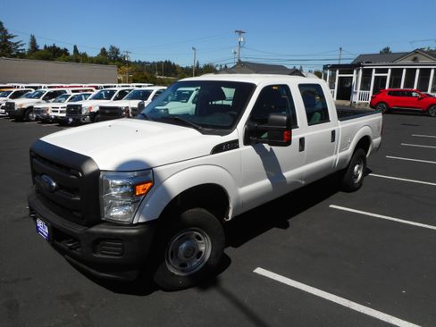 Used 2012 Ford F250 XL w/ PWR Equipment Group AWD/4WD image 5