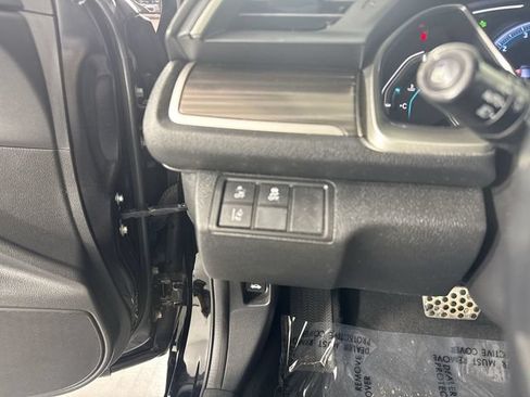 Used 2019 Honda Civic Touring image 14