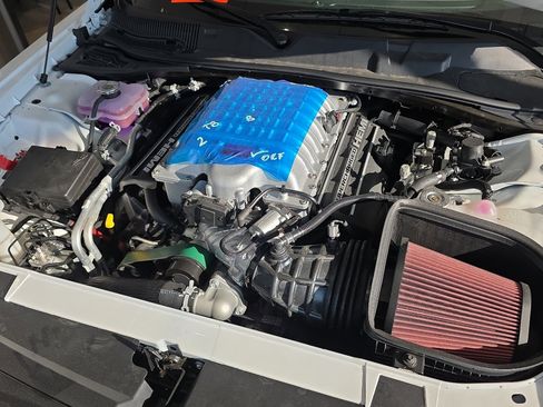 Used 2022 Dodge Challenger SRT Hellcat image 7