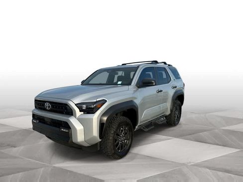 Used 2025 Toyota 4Runner SR5 AWD/4WD image 4