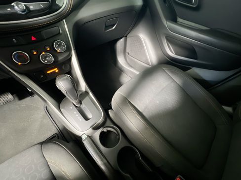 Used 2022 Chevrolet Trax LS w/ Tint and Cruise Package FWD image 24