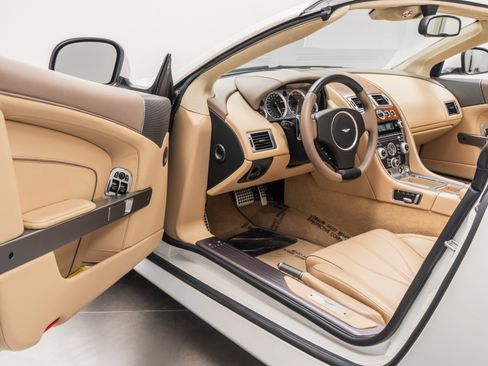 Used 2014 Aston Martin DB9 Volante -Very Low Miles, Pearl image 23