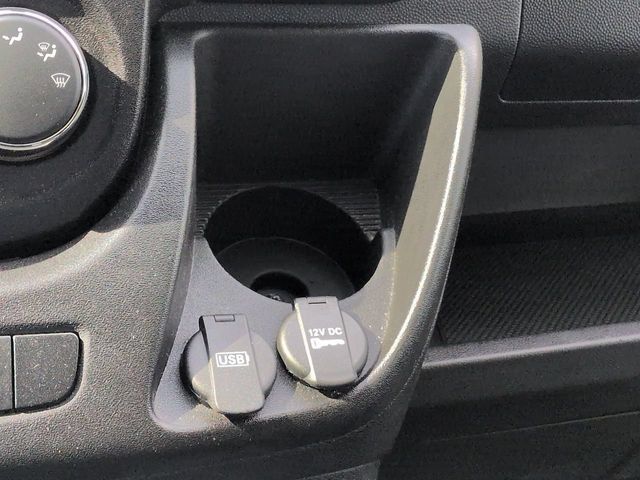 Used 2021 RAM ProMaster 2500 w/ Premium Appearance Group FWD image 18