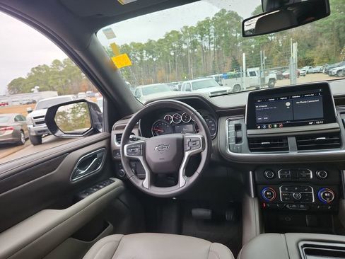 Used 2021 Chevrolet Tahoe Z71 image 13