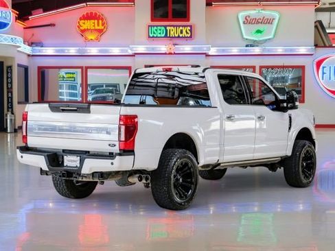 Used 2022 Ford F250 Platinum w/ FX4 Off-Road Package image 3